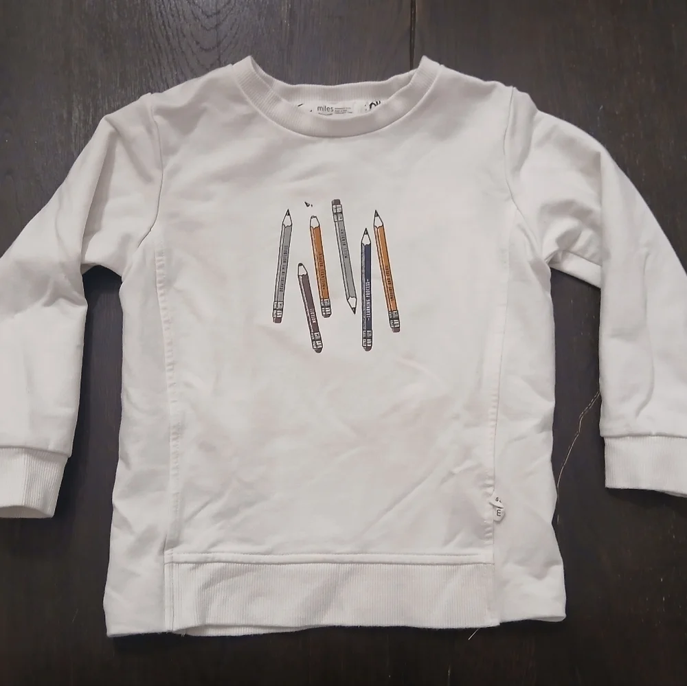 Kids White Crewneck Sweater Pencil Graphic Sweater Size 4 miles Kids